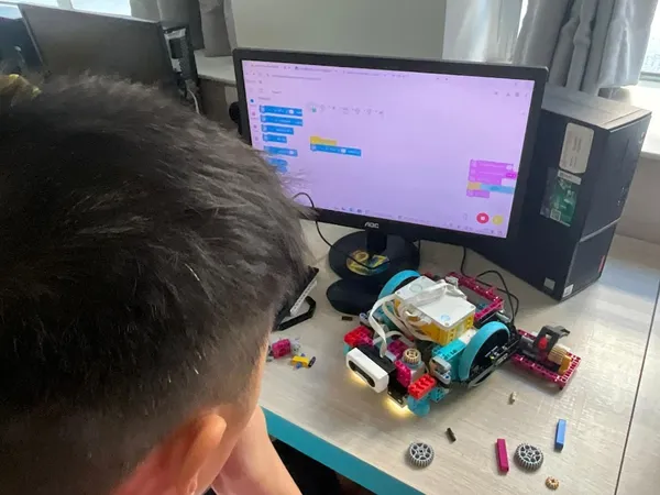 活動回顧:香港培正小學 Lego Spike Prime and Essential ECA - 啟發學生機器人學習之旅